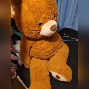 Gaint teddy bear